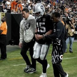 Gardner Minshew, QB de los Raiders, se fractura la clavícula y se perderá el resto de la temporada