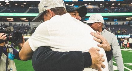 Los hermanos Harbaugh, entrenadores de Ravens y Chargers, se dan efusivo abrazo previo al Monday Night Football