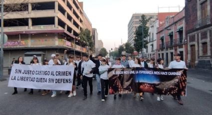 Policías impiden a la familia LeBarón llegar a Palacio Nacional, a cinco años de la masacre de Bavispe