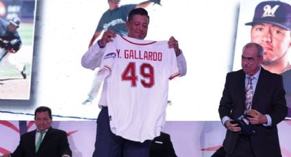 Rinden emotivo homenaje a Fernando Valenzuela en la ceremonia del Salón de la Fama del Beisbol Mexicano