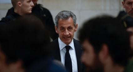 Dan sentencia a Nicolas Sarkozy por corrupción: deberá usar un brazalete electrónico durante un año