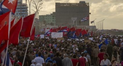 Cubanos protestaron frente la embajada de Estados Unidos contra las sanciones