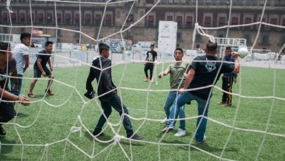 Aumenta la presión en Ecuador tras la desaparición de cuatro niños en una cancha de futbol a manos de presuntos militares