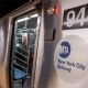 Hallan a mujer en llamas en el metro de Nueva York; la policía declaró su muerte en el lugar