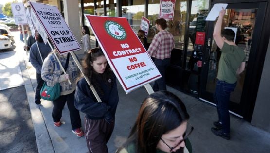 Huelga en Starbucks se intensifica y provoca el cierre de casi 60 tiendas en Estados Unidos