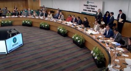 Asigna 4T 126 mil mdp para rescatar Pemex en el PEF 2025; Morena exige a oposición "aplaudir reducción del déficit"