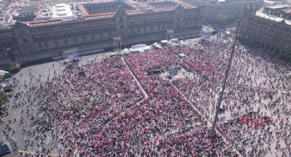 Ciudadanos se concentran en el Zócalo para sumarse a la "Marcha por nuestra democracia" en la CDMX