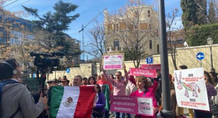 Connacionales exigen elecciones libres en México con concentraciones en ciudades de España, Francia y EU