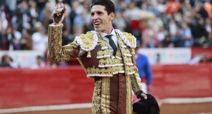 El torero Alejandro Talavante triunfa en la quinta corrida de la temporada en la Plaza México