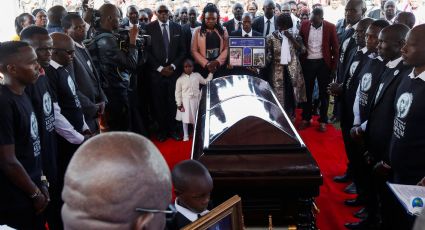 Despiden en Kenia al atleta Kelvin Kiptum en un sentido funeral lleno de personalidades y elogios