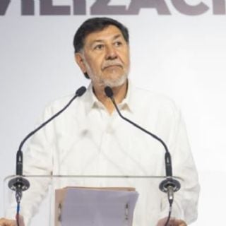 Fernández Noroña acusa que lo agredieron física y verbalmente en sala de espera vip del AICM