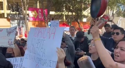 Manifestantes contra las corridas de toros realizan protestas, limitados por el 'blindaje' y la seguridad en la Plaza México