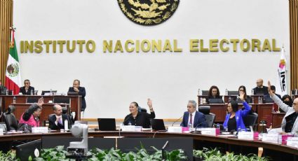 Consejeros electorales y magistrados en campaña, desaparición de la Judicatura y reducción del Congreso: la propuesta de López Obrador