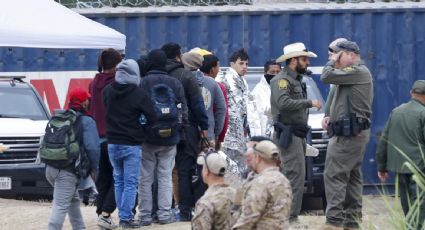 Entra en vigor ley en Texas que eleva de dos a diez años de cárcel la pena por tráfico de migrantes