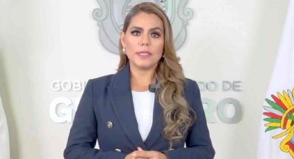 Evelyn Salgado se reúne con normalistas de Ayotzinapa y con familiares del estudiante asesinado en Guerrero