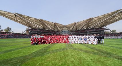 Gran ambiente en el estadio Alfredo Harp Helú para el duelo entre Yankees y Diablos