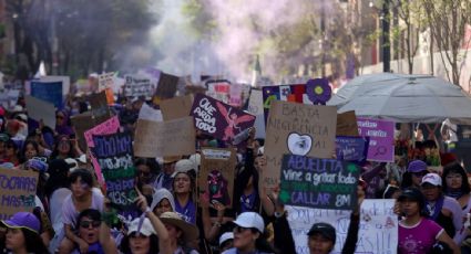 Miles de mujeres se apropian del Zócalo y las calles de la Ciudad de México para conmemorar el 8M