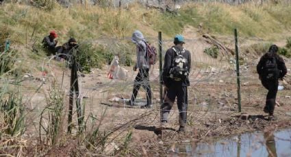 Temperaturas extremas en la zona desértica de Ciudad Juárez afectan a niños migrantes que buscan llegar a EU