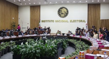 PRI, PAN y PRD impugnan ante el Tribunal Electoral la negativa del INE de suspender las conferencias matutinas de AMLO