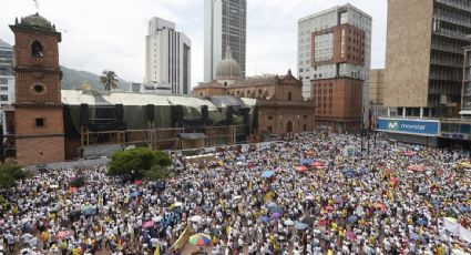 "¡Fuera Petro!": miles de colombianos protestan contra las reformas del gobierno y la propuesta de una asamblea constituyente