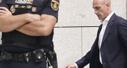 Luis Rubiales es detenido al llegar a Madrid, pero queda libre tras declarar en el caso que lo investiga por corrupción