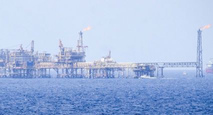 Reportan explosión e incendio en la plataforma petrolera Akal Bravo, ubicada frente a costas de Campeche