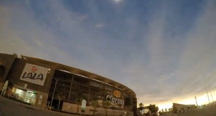 Mazatlán FC y Santos ‘presumen’ el paso del eclipse total de sol a través de sus estadios