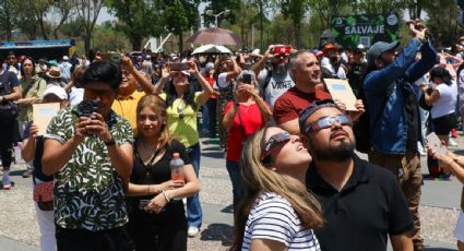 Aumentan las búsquedas en Google sobre dolor de ojos tras el eclipse solar que fue visible en México, EU y Canadá