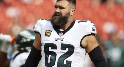 Jason Kelce secunda a Tom Brady y será comentarista de la NFL