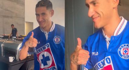 Uriel Antuna desata la euforia de los aficionados del Cruz Azul al aparecer con la playera del título del Invierno 97