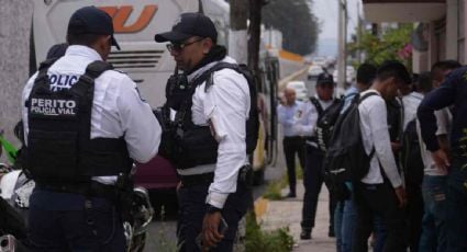 Hallan a 407 migrantes dentro de tres autobuses abandonados en Veracruz