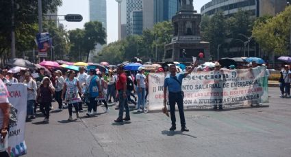 Maestros de la CNTE bloquean el cruce entre Reforma e Insurgentes para exigirle a AMLO la resolución de su pliego petitorio