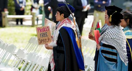 Estudiantes de la universidad de Yale abandonan ceremonia de graduación en protesta por la guerra en Gaza