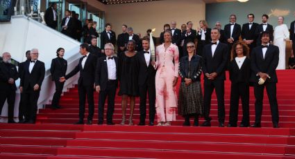 La antorcha olímpica de París 2024 ilumina la alfombra roja del Festival de cine de Cannes