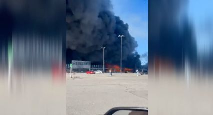 Ataque ruso contra supermercado en Járkov desata incendio: hay dos muertos, 24 heridos y cientos de desaparecidos