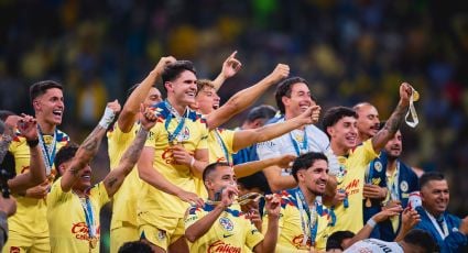 Jugadores del América entonan ‘Andar Conmigo’ en los festejos del bicampeonato, canción que era cábala del Cruz Azul