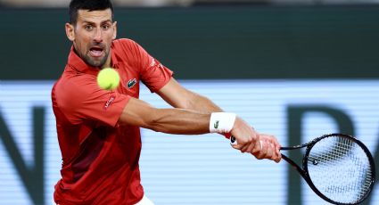 Djokovic supera sin problemas al español Carballés y avanza a tercera ronda en Roland Garros