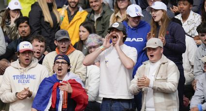 Roland Garros prohíbe beber alcohol en las gradas tras mal comportamiento de algunos aficionados; la medida causa controversia