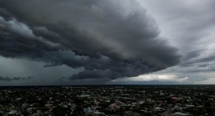 Ciclón podría evolucionar a la tormenta tropical "Alberto": se esperan fuertes vientos y oleajes de hasta tres metros, alerta Conagua