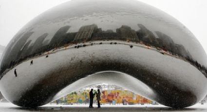 "The Bean", la icónica escultura de Chicago, vuelve a brillar tras casi un año en obras de renovación