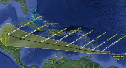 "Beryl" avanza sobre el Atlántico con categoría 4 rumbo a la Península de Yucatán; Fuerzas Armadas están pendientes de la trayectoria, dice AMLO