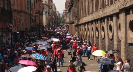 Maestros de la CNTE regresan a Palacio Nacional para continuar el diálogo con López Obrador