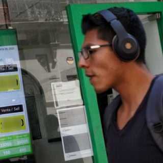 Peso mexicano y BMV inician la jornada con retroceso a la espera de los datos de inflación de EU