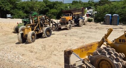 Ejidatarios bloquean los accesos a obras del Tren Maya en Quintana Roo; acusan pérdida de cosechas debido a inundaciones por el proyecto