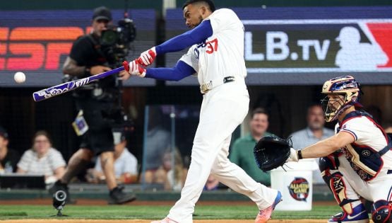 Teoscar Hernández conquista el Home Run Derby 2024 de las Grandes Ligas y se embolsa un millón de dólares