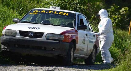 Hallan tres cuerpos en un taxi abandonado cerca de la Autopista del Sol en Chilpancingo