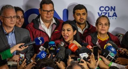 Oposición en Venezuela acusa al Consejo Electoral de paralizar la transmisión de resultados