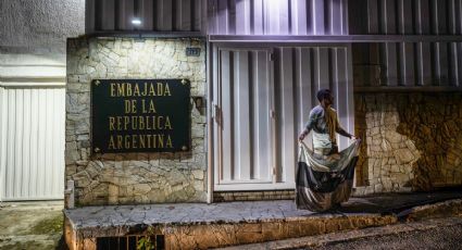 Argentina acusa hostigamiento contra su embajada en Caracas, en la que se encuentran asilados opositores a Maduro