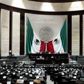 Cámara de Diputados y Senado reciben concesión para transmitir Radio Congreso en AM en la CDMX