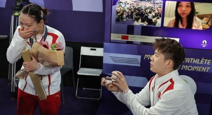 ¡Viva el amor! La atleta china Huang Ya Qing gana medalla de oro en bádminton y recibe anillo de compromiso